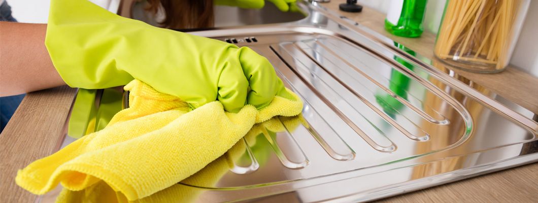 Guide to Cleaning - From Pots and Pans to Fridges and Food Prep Machines Guide to Cleaning - From Pots and Pans to Fridges and Food Prep Machines