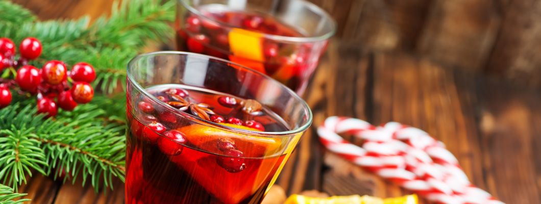 Top Tipples at Christmas and How to Server Them