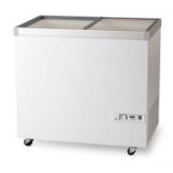 Vestfrost 9.4cft Sliding Lid Chest Freezer SCHUKO